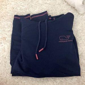 Vineyard vines long sleeve hoodie so comfortable